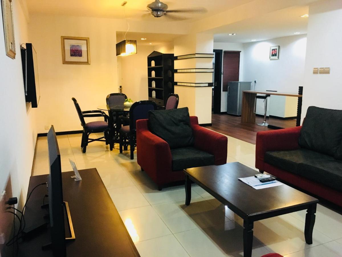 Likas Square - Kk Apartment Suite Kota Kinabalu Esterno foto