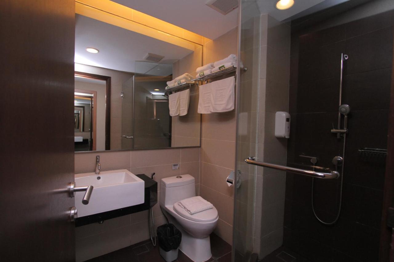 Likas Square - Kk Apartment Suite Kota Kinabalu Esterno foto
