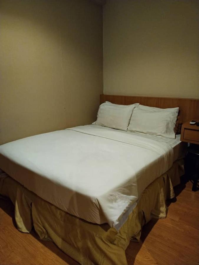 Likas Square - Kk Apartment Suite Kota Kinabalu Esterno foto