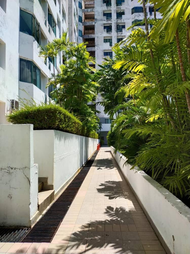 Likas Square - Kk Apartment Suite Kota Kinabalu Esterno foto