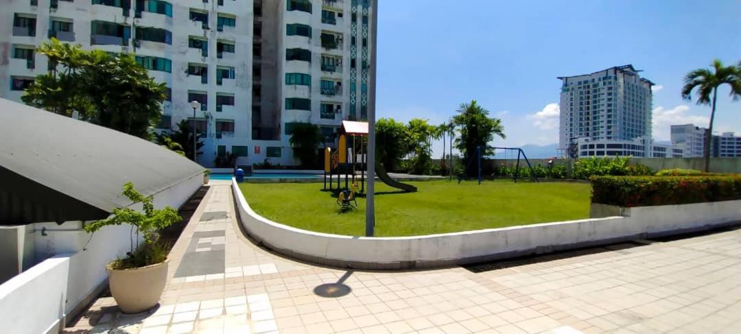 Likas Square - Kk Apartment Suite Kota Kinabalu Esterno foto