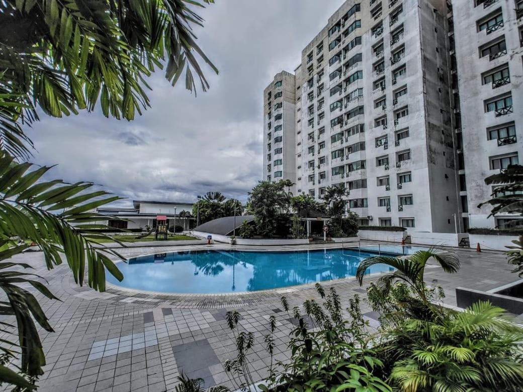 Likas Square - Kk Apartment Suite Kota Kinabalu Esterno foto