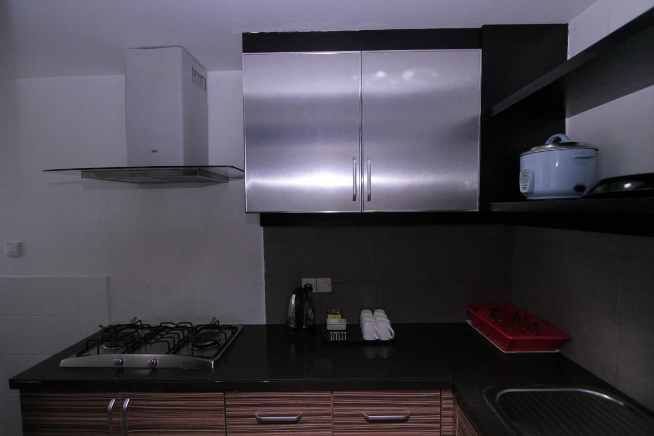 Likas Square - Kk Apartment Suite Kota Kinabalu Esterno foto
