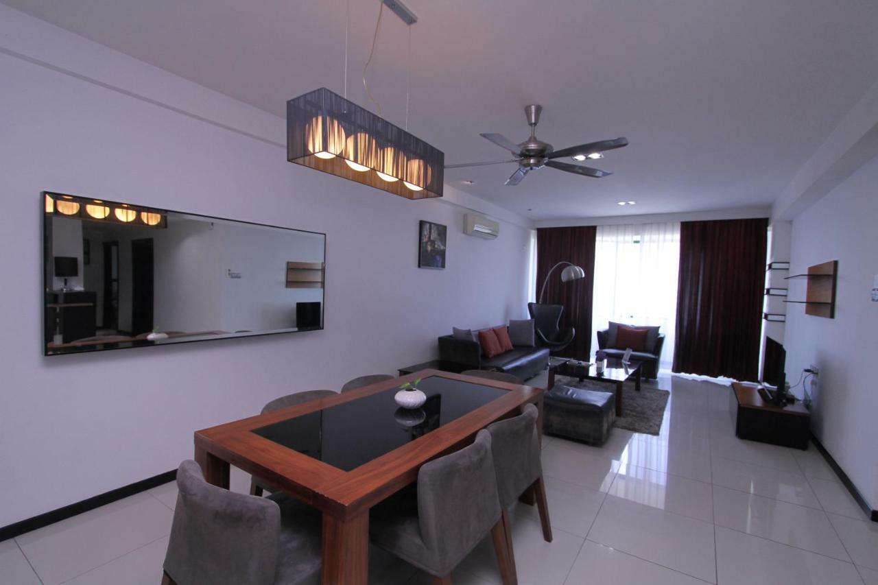 Likas Square - Kk Apartment Suite Kota Kinabalu Esterno foto